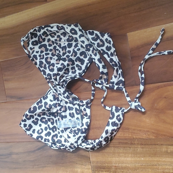 Super cute leopard bathing suit top size large - Picture 3 of 4